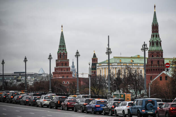 Москвичей предупредили о массовых перекрытиях дорог