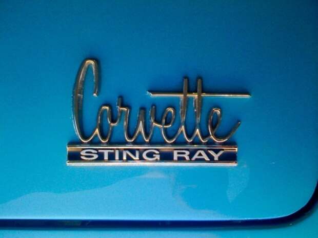 Авто ретро логотипы (22 фото)