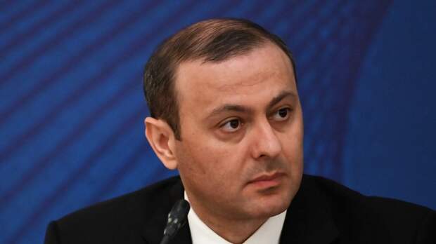 Секретарь Совбеза Армении посетит конференцию по Украине в Швейцарии