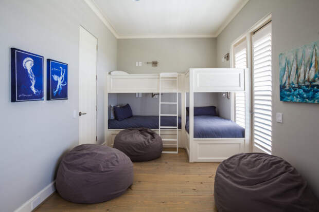 beach-style-bedroom