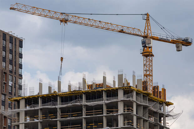 Масштабы срывов строительства в России оценили