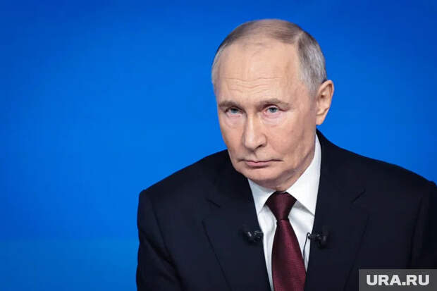 Сийярто прилетел в Москву за гарантиями поставок газа и нефти