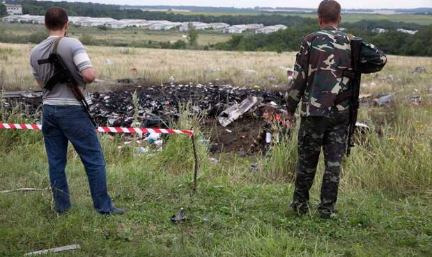 Разведка США: рейс MH17 сбили сепаратисты, но по ошибке Разведка США: рейс MH17 сбили сепаратисты, но по ошибке