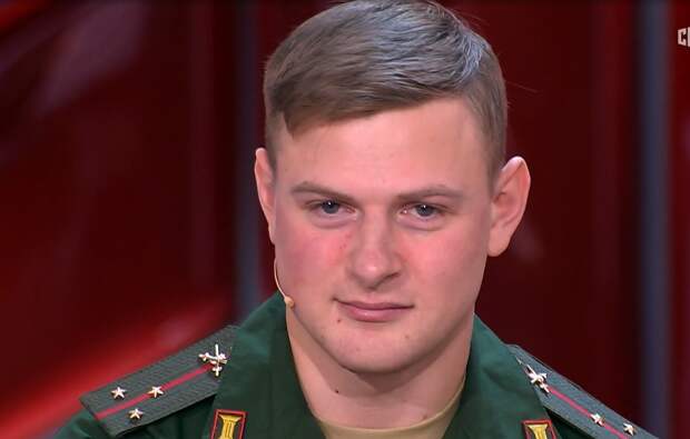 Мать 3 месяца считала сына погибшим и узнала о его подвиге по ТВ: 26-летний капитан Коробов спас людей