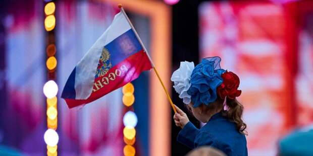Концерт ко Дню флага России пройдет 24 августа на проспекте Сахарова. Фото: mos.ru