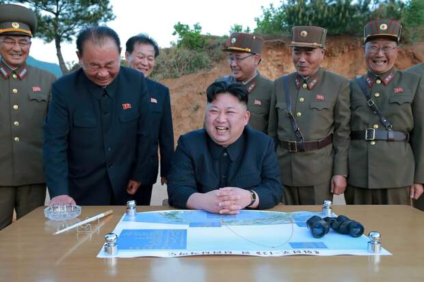 Ким продолжает отгрузки продукции ВПК. Южнокорейцы пишут, что русским уже складывать негде