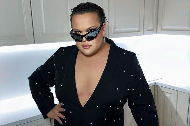 Блогер Игорь Синяк опубликовал фото со съемок своего первого клипа