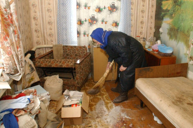 За шумную уборку вечером россиянам грозит штраф до 5 тысяч рублей