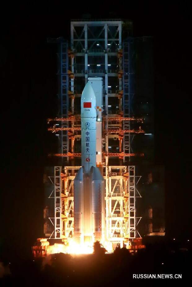 Китай успешно осуществил первый запуск ракеты-носителя 'Чанчжэн-5'