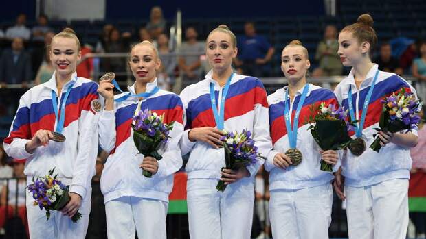 Российские гимнастки взяли золото в упражнениях с пятью мячами на Универсиаде