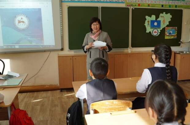 Минпросвещения РФ: школьники обязаны посещать «Разговоры о важном»