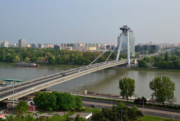 Авто-факт: Мост СНП - самый уникальный мост в Братиславе
