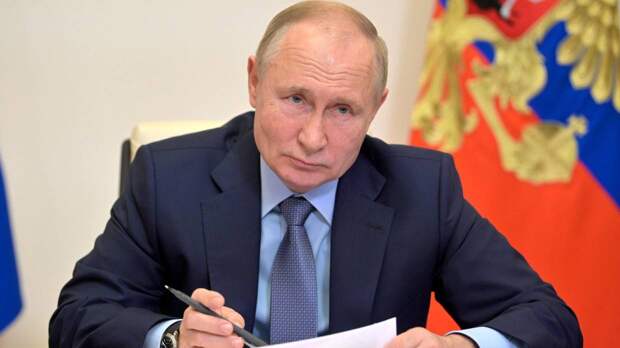 Путин: Россия возобновила полеты стратегической авиации в ответ на действия США
