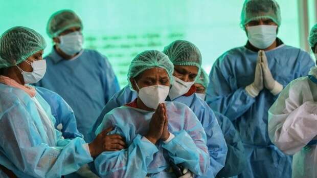 Новый симптом коронавируса выявили в Индии