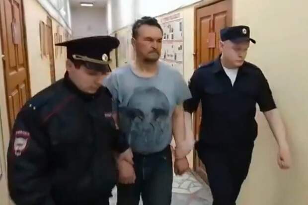 Несколько дней назад Россия была потрясена странным приговором екатеринбургского суда, который решил ограничиться штрафом...