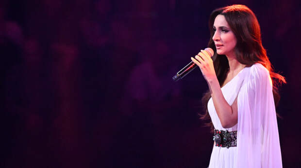 Редкий вид певиц: 10 российских звезд, которые поют без фонограммы