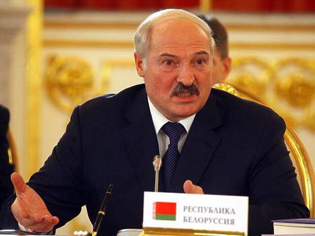 Лукашенко вышел от Путина с румянцем во всю щеку и заявил, что ничего не будет отжимать у России