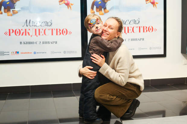 Блеск и нищета красных дорожек: Юлия Снигирь, Павел Прилучный и Ирина Розанова Блеск и нищета красных дорожек: Юлия Снигирь, Павел Прилучный и Ирина Розанова