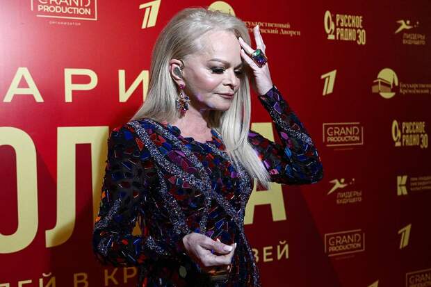 Долину заменили на корпоративе на немецкую группу из 80-х