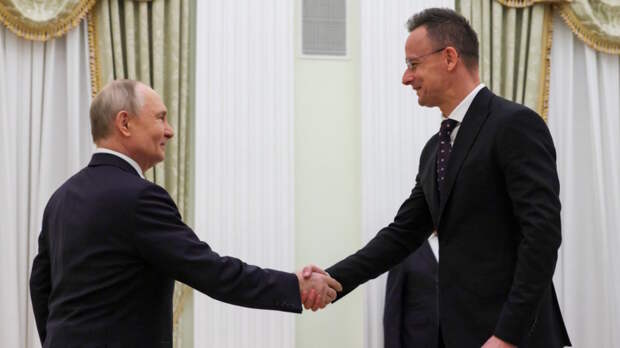 Поставки нефти, освобождение насильно завербованных ВСУ венгров, снижение товарооборота: о чем говорили Путин и Сийярто в Кремле