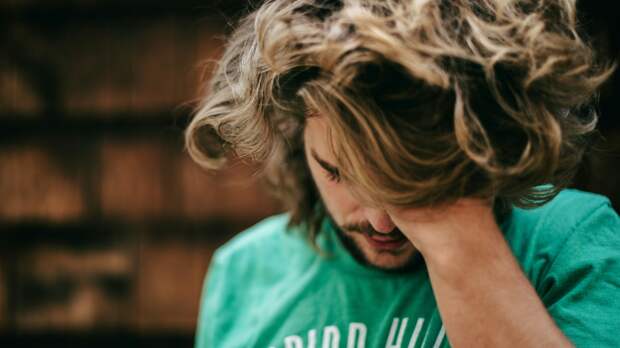 Психолог Никифоров: гиперопека лишает подростков способности принимать решения