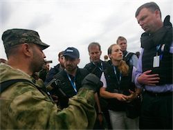 Новость на Newsland: В Минске договорились о прекращении боев в районе крушения Boeing