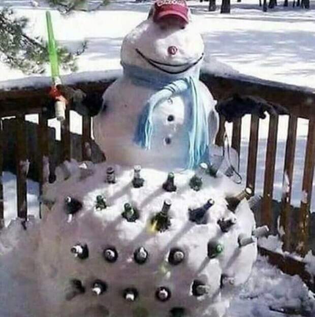 Правильный снеговик - полезный снеговик Instagram Photos, facebook, snowman, новый год, смешно, снеговик, юмор