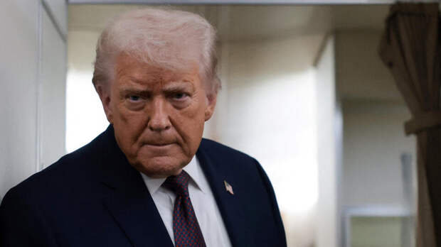 Трамп пригрозил Канаде пошлинами в 100%