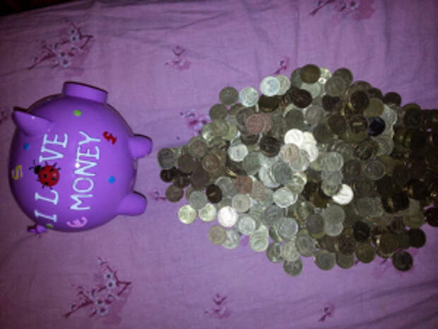 В Самарской области сотрудники полиции устанавливают факты противоправной деятельности кассира однорого из сетевых магазинов