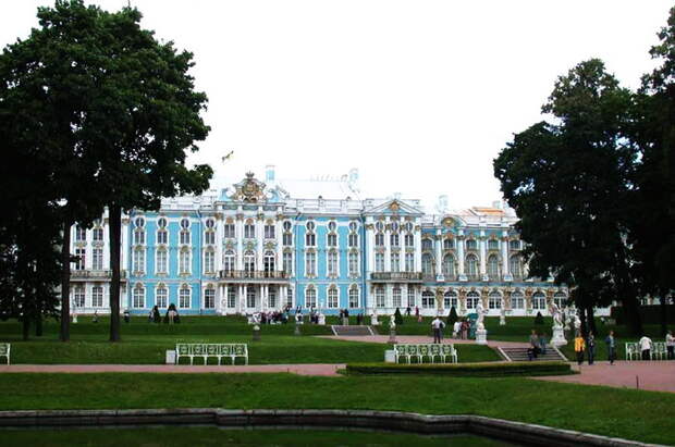 Екатерининский (Большой) дворец 1752—1756 . Восточный фасад (700x464, 95Kb)