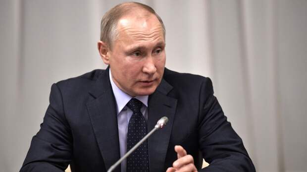 Путин: Система отбора управленцев должна быть максимально разбюрокрачена