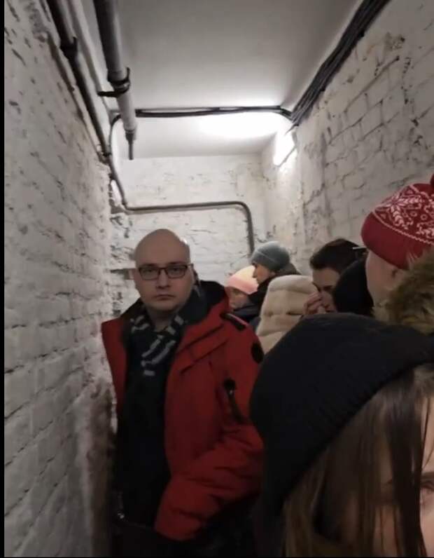 Борису Борисовичу из Долгопрудного, наверное, кажется, что он уже сделал всё, что мог, чтоб похоронить свою репутацию в эфирах у Норкина.-7