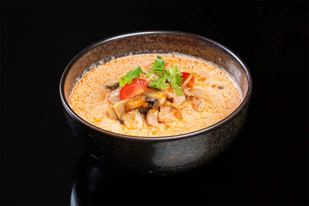 Традиционный тайский суп. \ Фото: ishop.maxim-rest.ru.