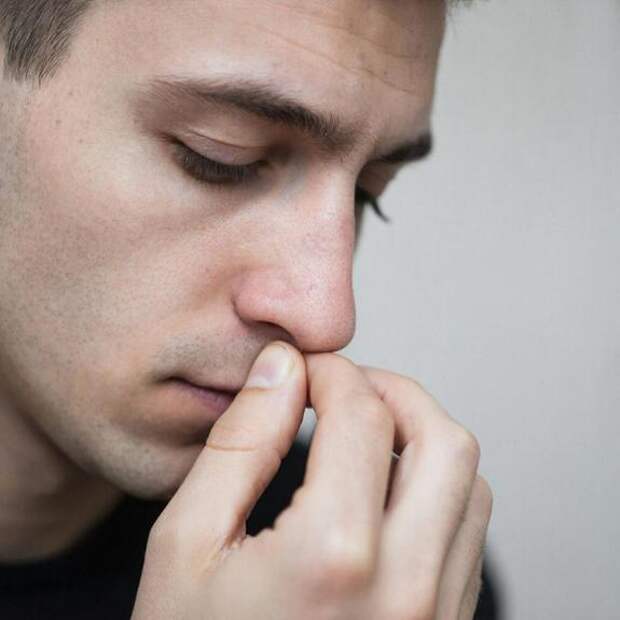 Психолог Родион Чепалов: ковыряние в носу — плохой способ справиться с тревогой