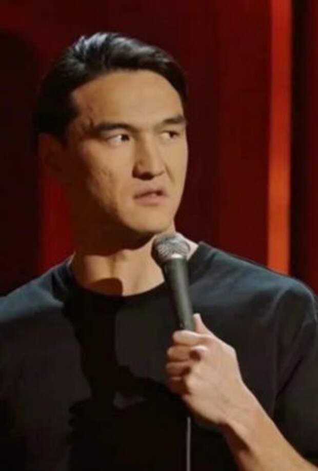 Комику Нурлану Сабурову запретили въезд в Россию на 50 лет