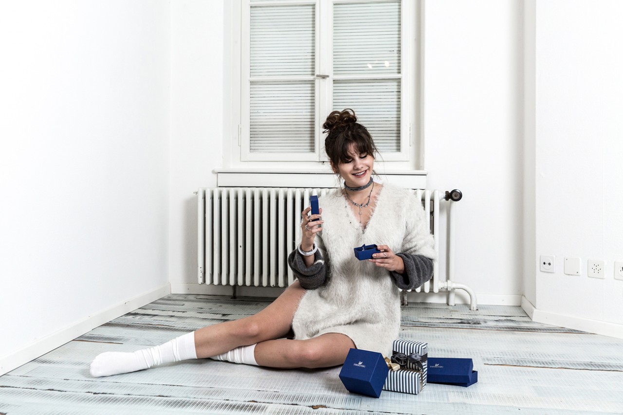 the-fashion-fraction-xmas-gift-guide-for-girls-christmas-present-ideas-family-girlfriend-weihnachten-geschenketipps-swarovski-editorial_2
