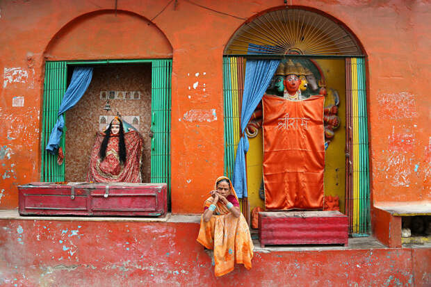 Женщина в Варанаси, Индия красота, путешествия, фото
