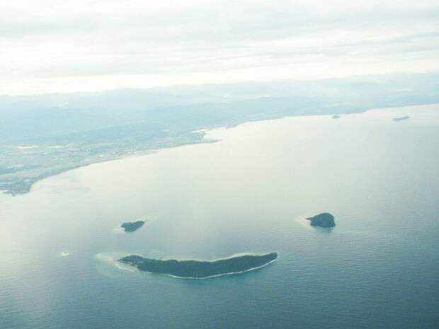 Необычные острова, фото - остров-смайл