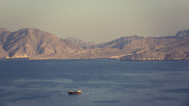 Fars: иранский супертанкер обошёл блокаду США в Ормузском проливе