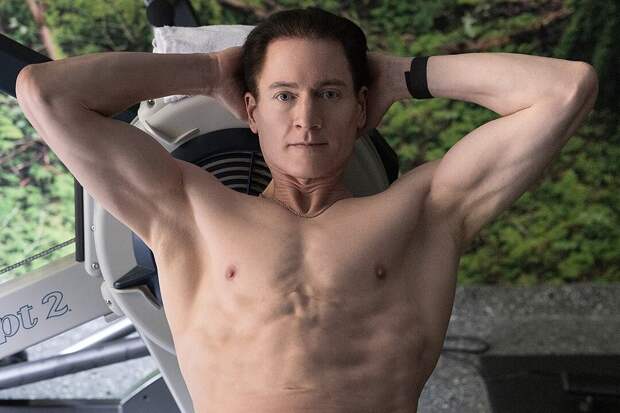 "Я ужинаю в 11 утра": как биохакер Брайан Джонсон строит "фабрику вечной молодости" и что пошло не так