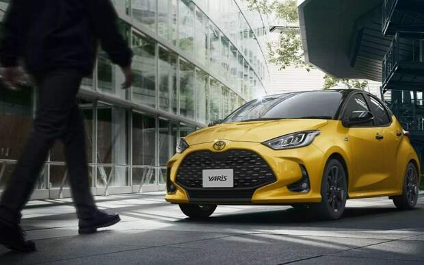 Ручная коробка вместо электроники: Toyota Yaris сделала ставку на драйв