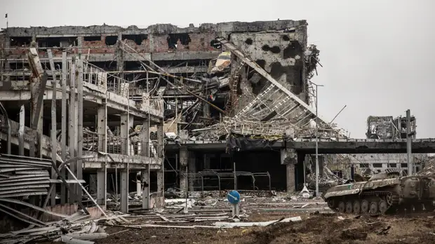 РИА Новости: в районе донецкого аэропорта произошёл взрыв