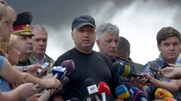 Жириновский прокомментировал заявление Турчинова о Крымском мосте Жириновский прокомментировал заявление Турчинова о Крымском мосте