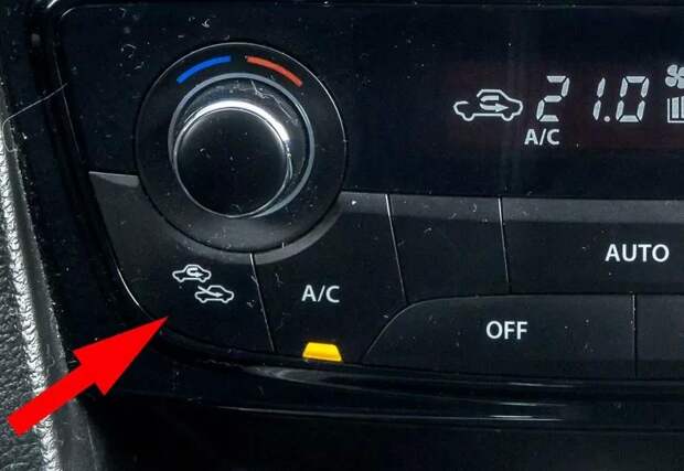 Кнопки управления в машине, о которых начинающие водители порой и не знают
