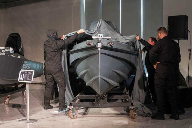 На Украине показали БЭК-авианосец