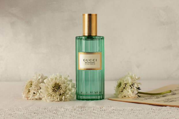 Gucci представил гендерно–нейтральный аромат Memoire