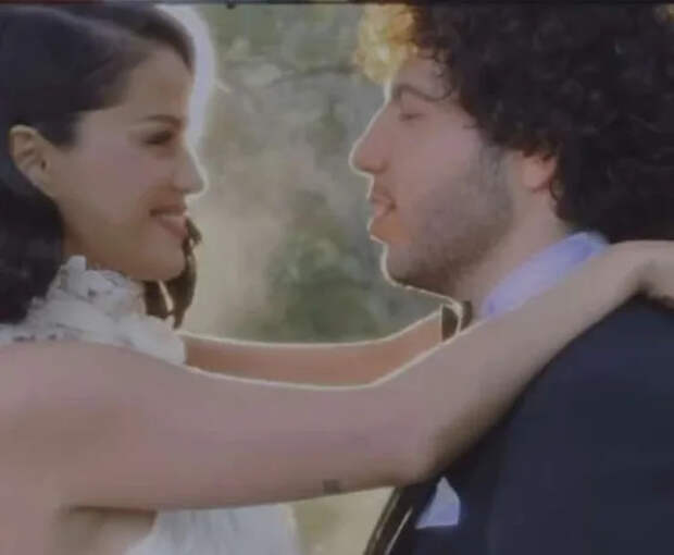 Селена Гомес вышла замуж за Бенни Бланко: подробности церемонии