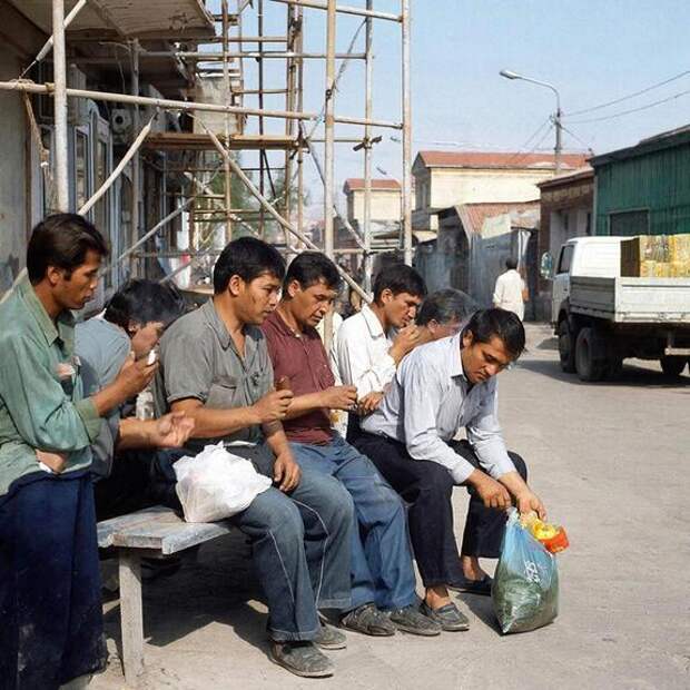 Мигрантов обяжут сдавать анализы в течение месяца после приезда в Россию