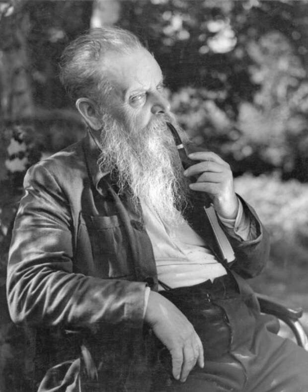 1940. Писатель Павел Бажов