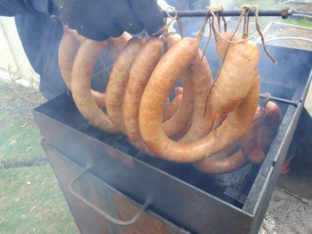 Вкус магазинной колбасы уже забыли. Делаем свою
